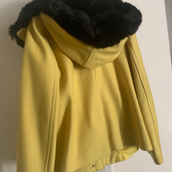 United Colors of Benetton Duffle Coat with removal Hood - Picture 3 of 4